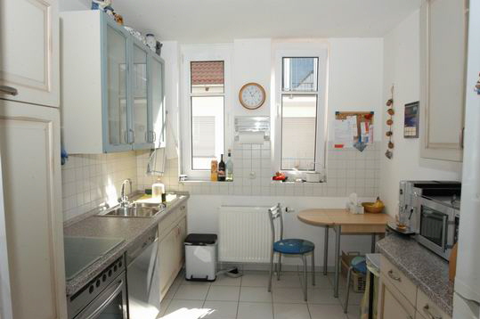 35510 Butzbach Maisonette Wohnung / Reihenhaus 124 m davon ca. 95 m Wohnflche und 29 m Nutzflche, Kche, klicken zur Vergrerung